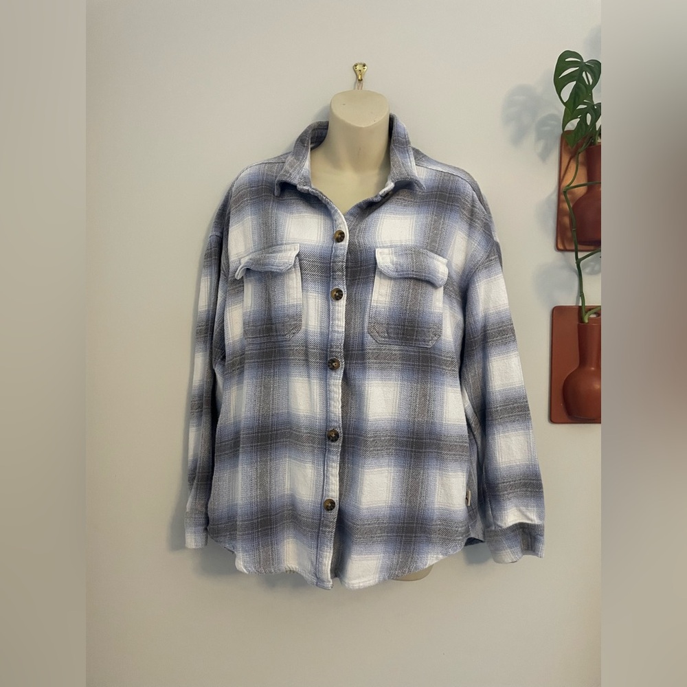 Hollister Boyfriend Fit Blue Plaid Button Down with Pockets Large